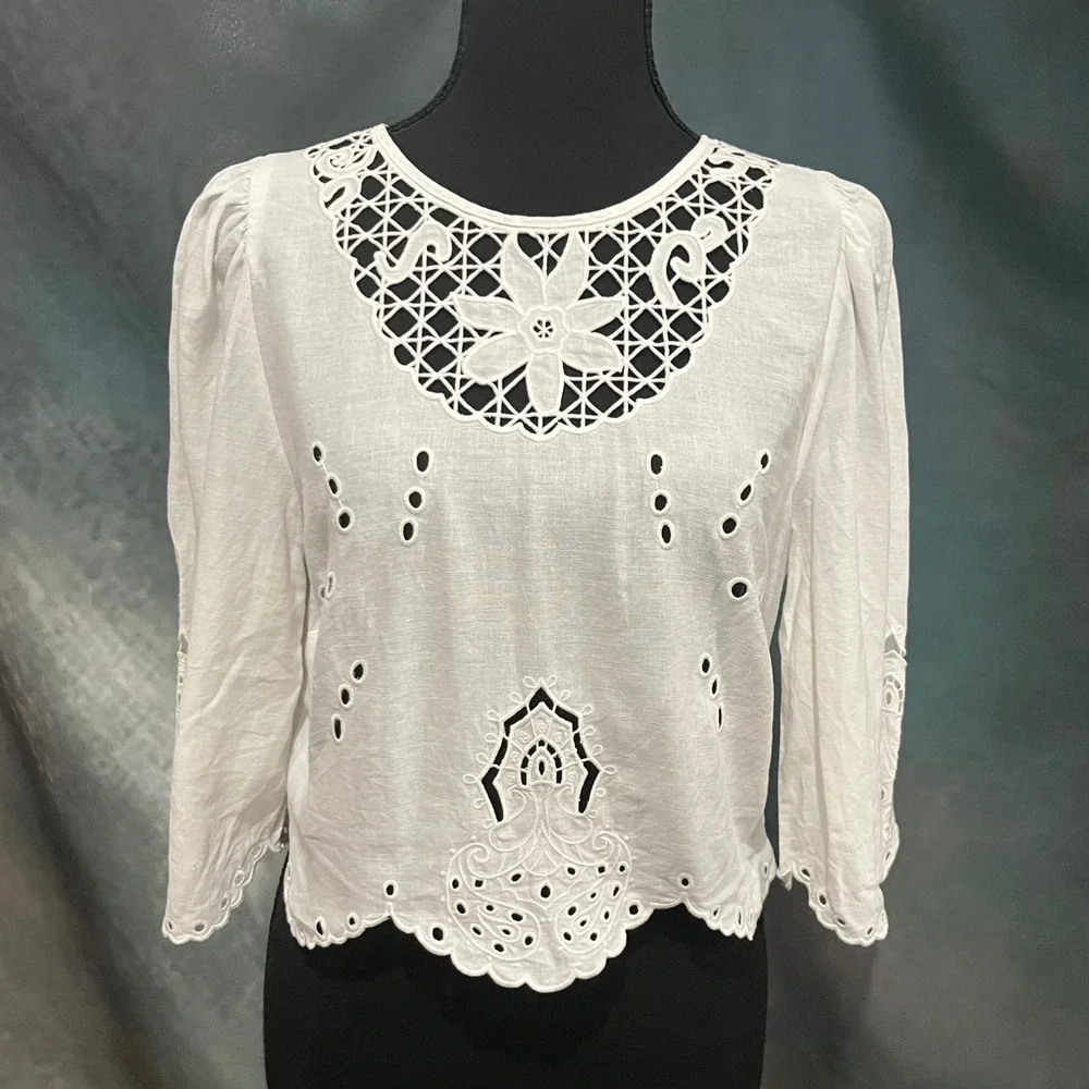 H&M White Linen Blend Eyelet Crochet Blouse 3/4 Puff Sleeve Scalloped Crop Top M
